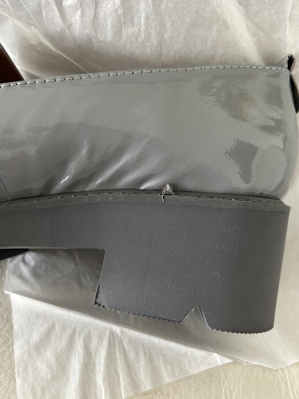 Nice shoes but a small defect