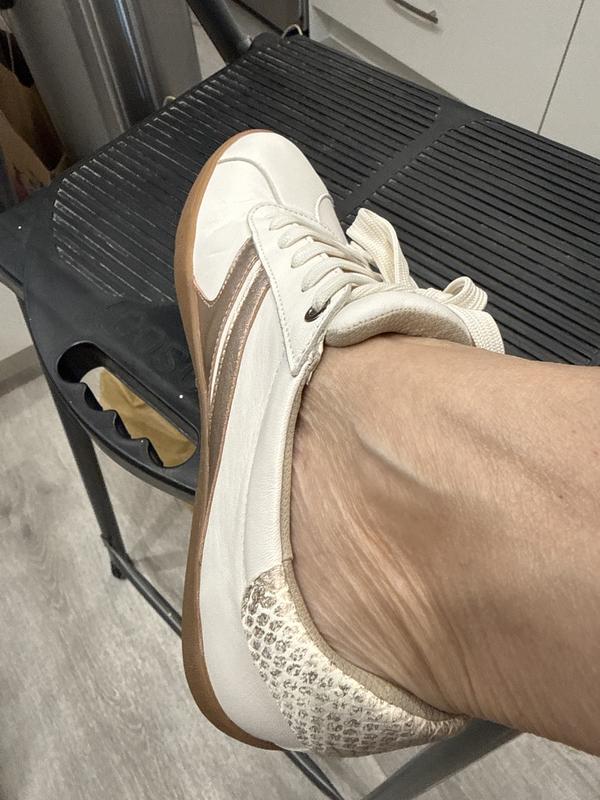 Review Thumbnail Image 0 384361695