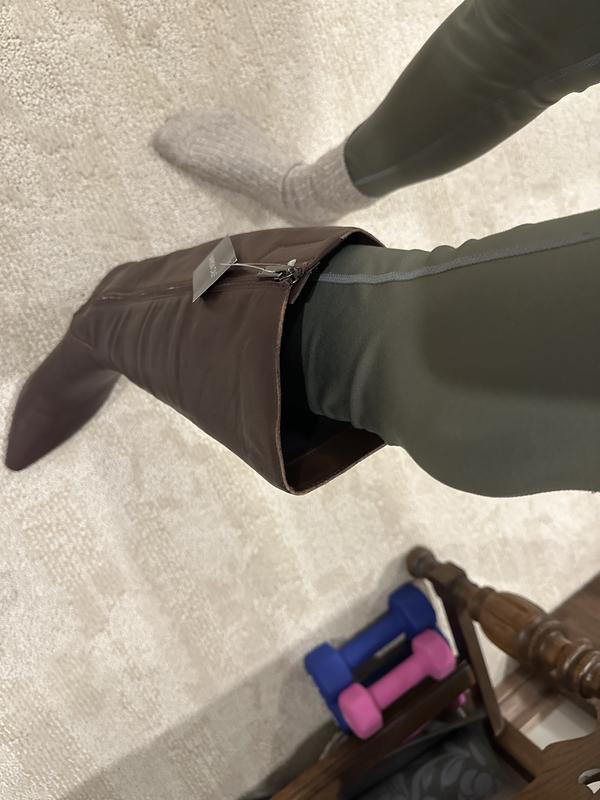 These are the “narrow” calf