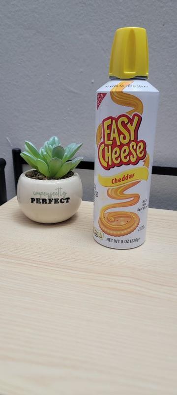 Easy Cheese Spray Can Cheddar - 8oz