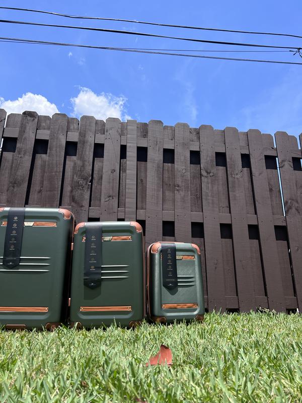 Customer carousel item 7.