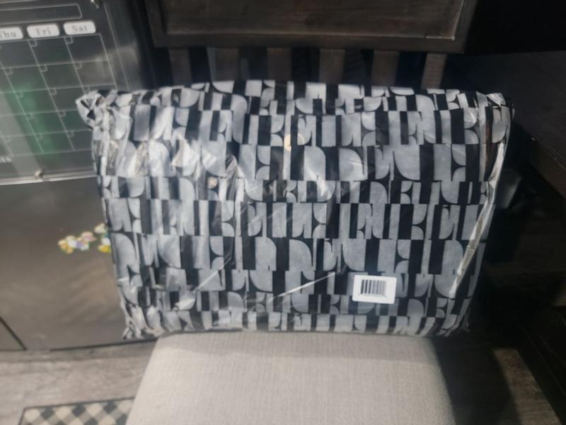 Review Thumbnail Image 3 340137603