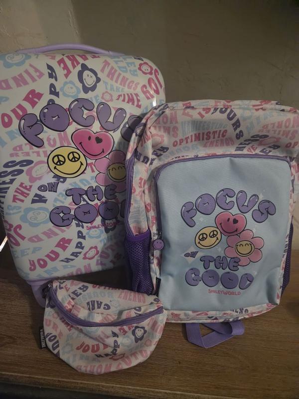 Customer photo for "Matching set with lots of space great for travel"