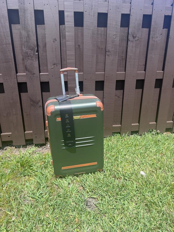 Customer carousel item 6.