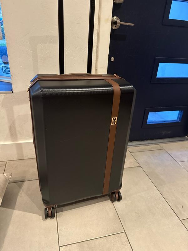 Customer photo for "Lightweight Luggage"