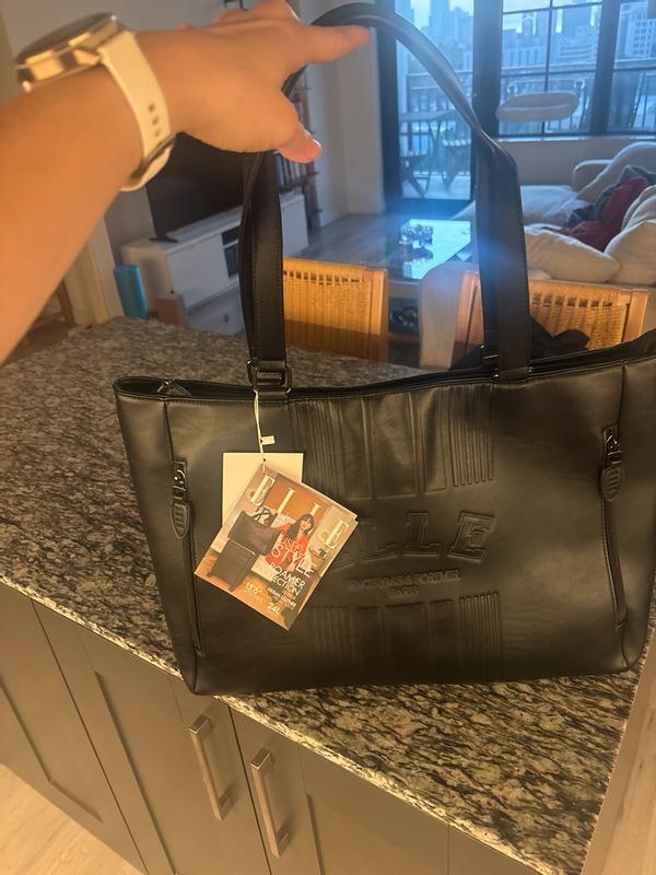 Customer photo for "Great travel bag"