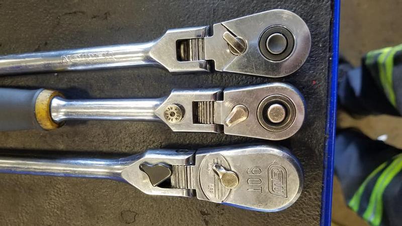 17.69" Long Details about   Carlyle Hand Tools 1/2" Drive Teardrop Flex Locking Ratchet 