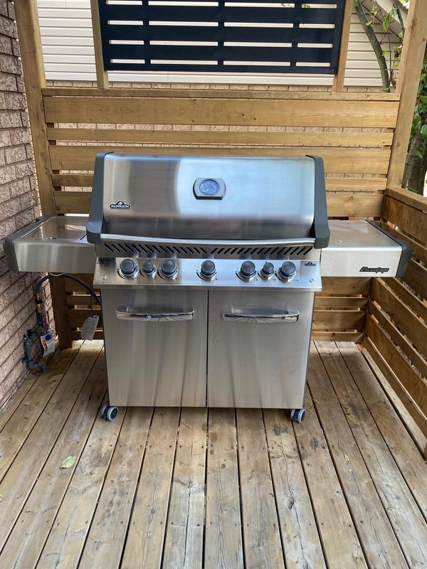 Napoleon Prestige P665RSIB Barbecue a gas Professionale