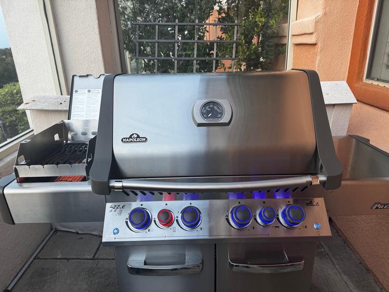 Side Burner Windshield - Large - 71301 | Napoleon