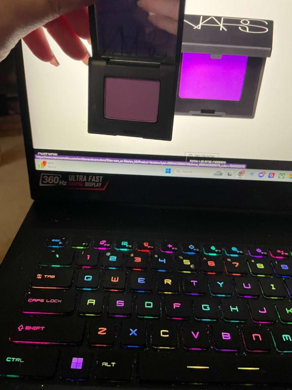 Customer photo for "Totally Different Color From The One Pictured"