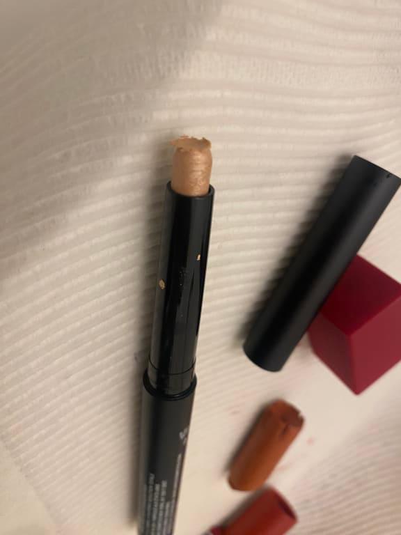 Arrived broken; smushed eyeliner and broken lipstick