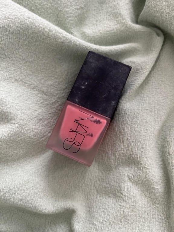 Customer photo for "Stunning and long lasting!"