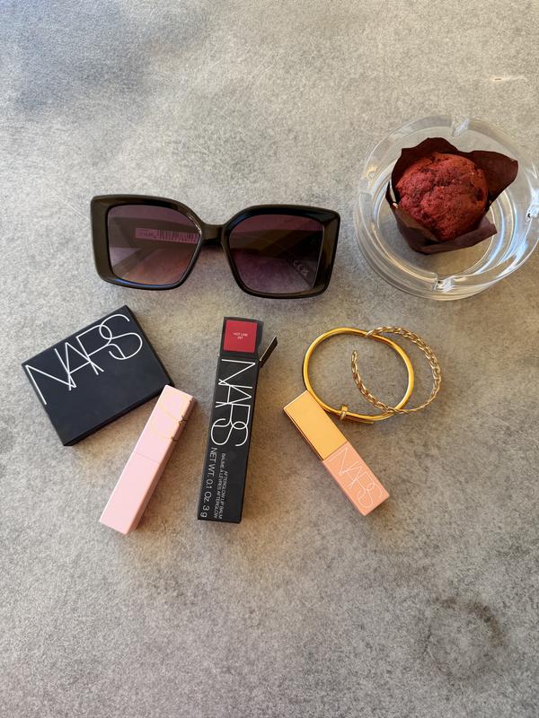 Customer carousel item 7.