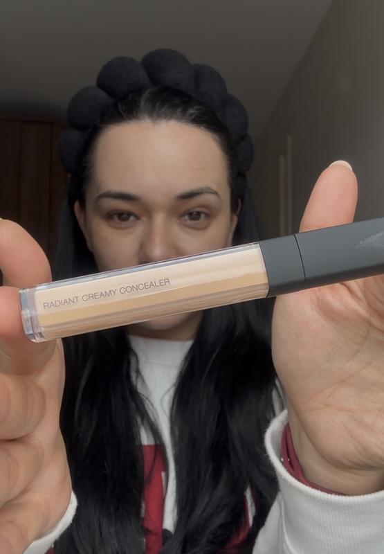 Customer carousel item 13.