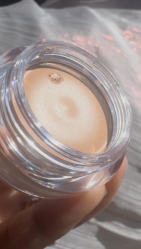 Customer carousel item 6.