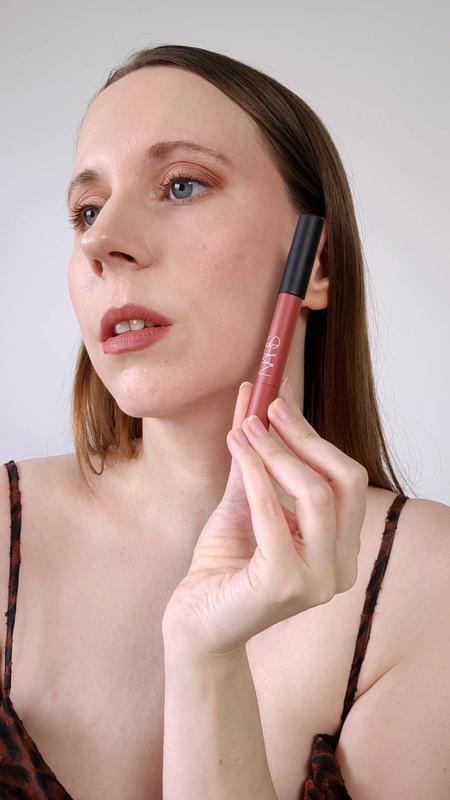 Me wearing the powermatte pencil in American Woman