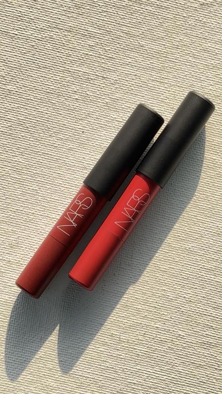 Customer photo for "So smooth yet so pigmented"