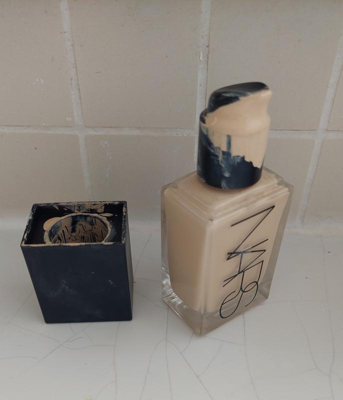 Customer photo for "Please do something about the pump dispenser!"