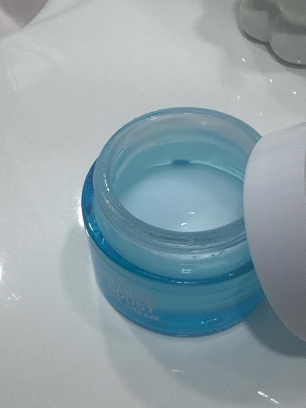 Hydro Boost Night Pressed Serum | NEUTROGENA®