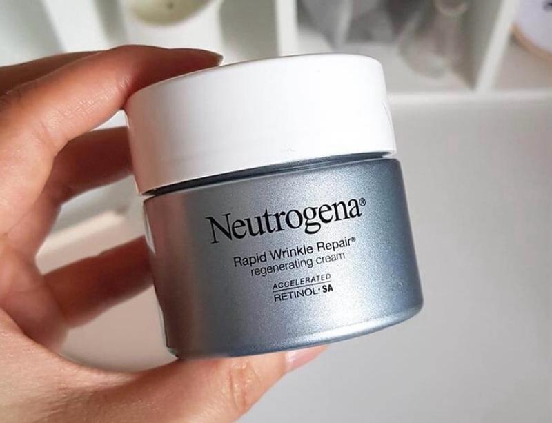 Anti-Wrinkle Regenerating Face Cream with Retinol