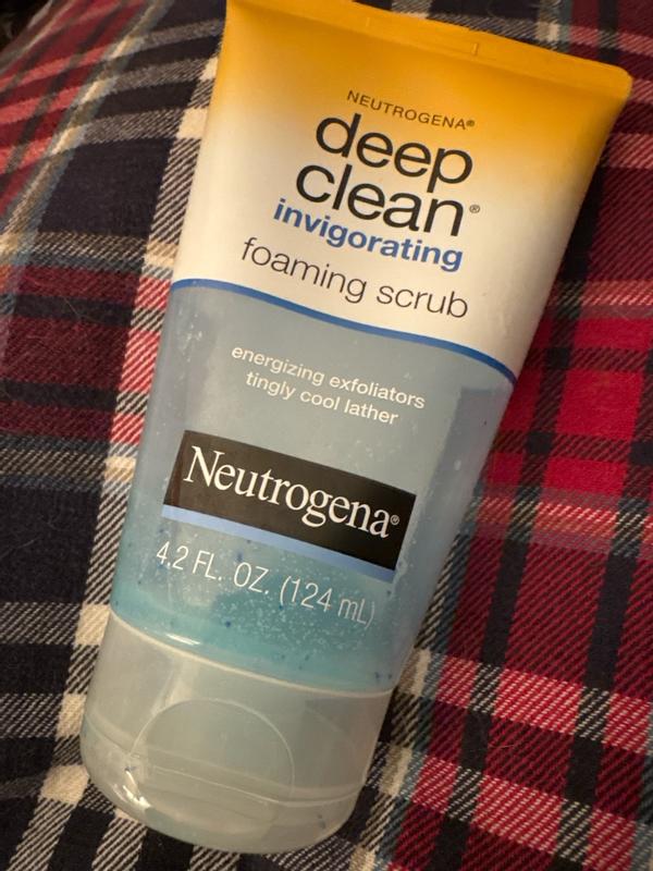 DEEP CLEAN Invigorating Foaming Scrub | NEUTROGENA®