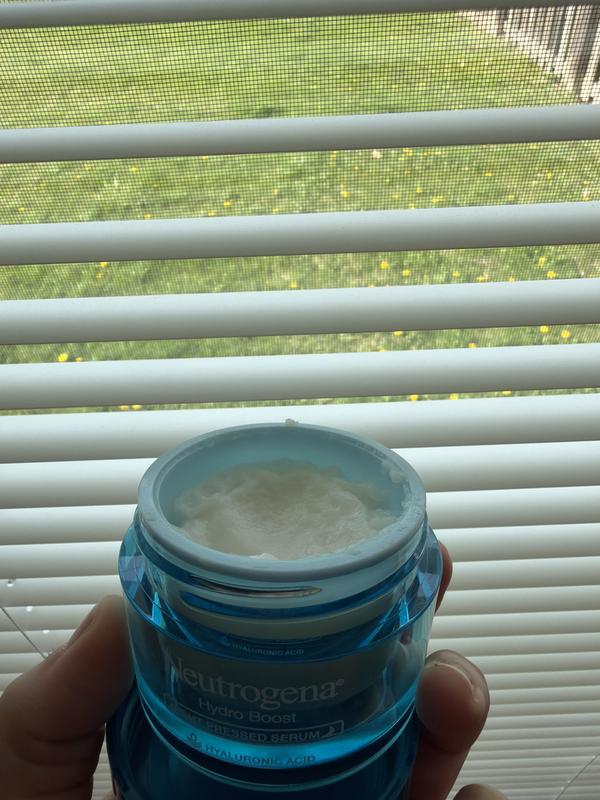 Hydro Boost Night Pressed Serum | NEUTROGENA®