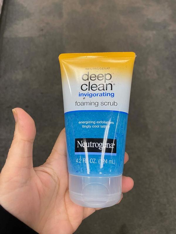 DEEP CLEAN Invigorating Foaming Scrub | NEUTROGENA®