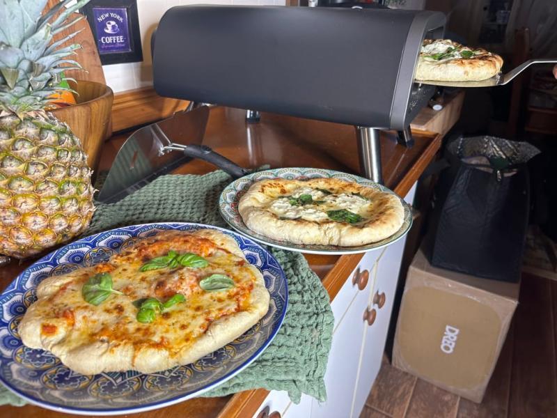 Delicious Artisanal Pizzas!