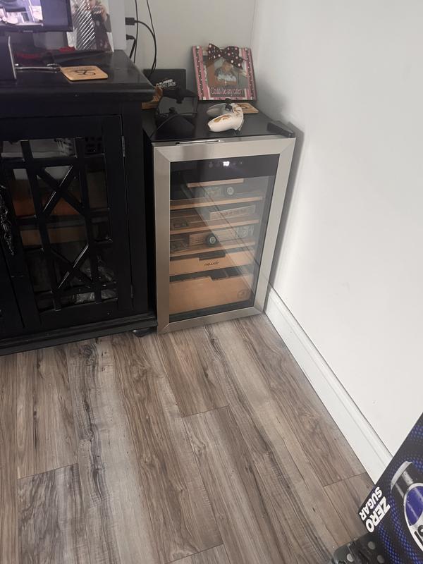 Customer carousel item 1.