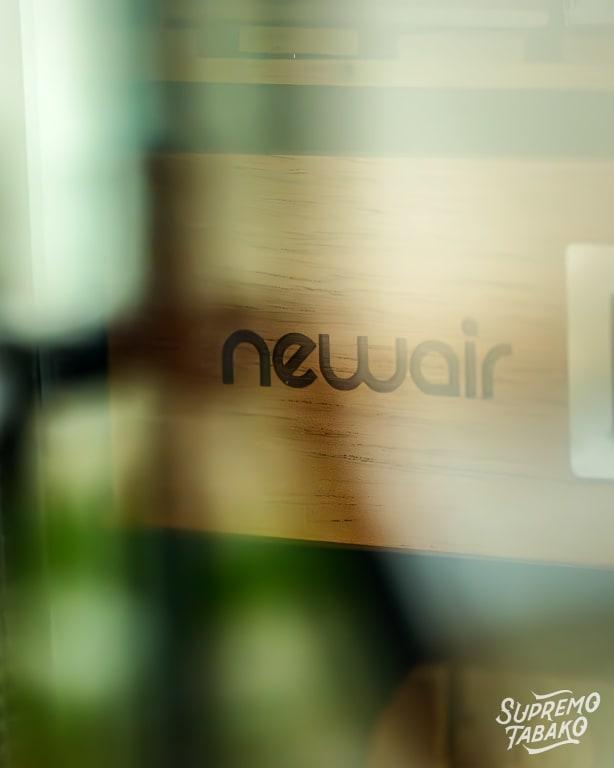 Laser engraved logo on the drawer