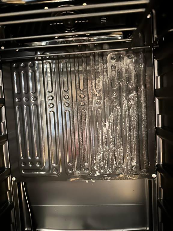 Frost/ice reforming on inside