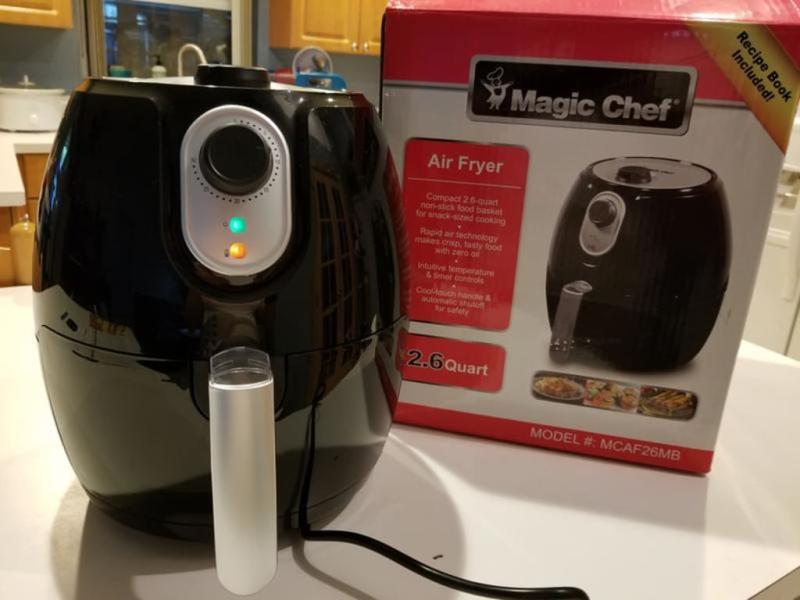 Magic Chef 5.6 Quart Black Air Fryer in the Air Fryers department at Lowes