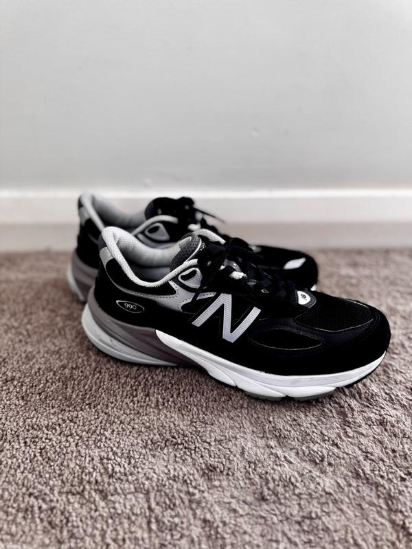 Customer photo for "Comtable and stylish Everyday shoes..............."