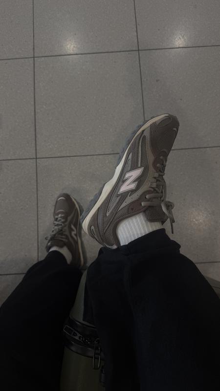 Review Thumbnail Image 0 383086686