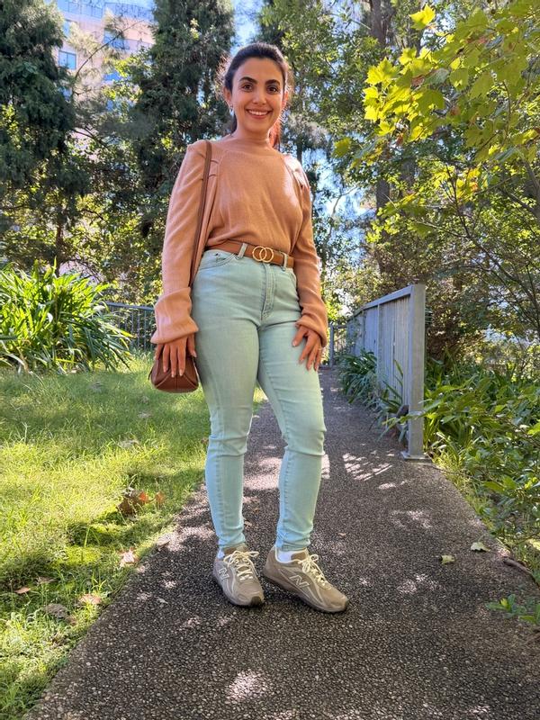 Review Thumbnail Image 1 382914301