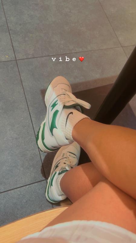 Review Thumbnail Image 0 376702055