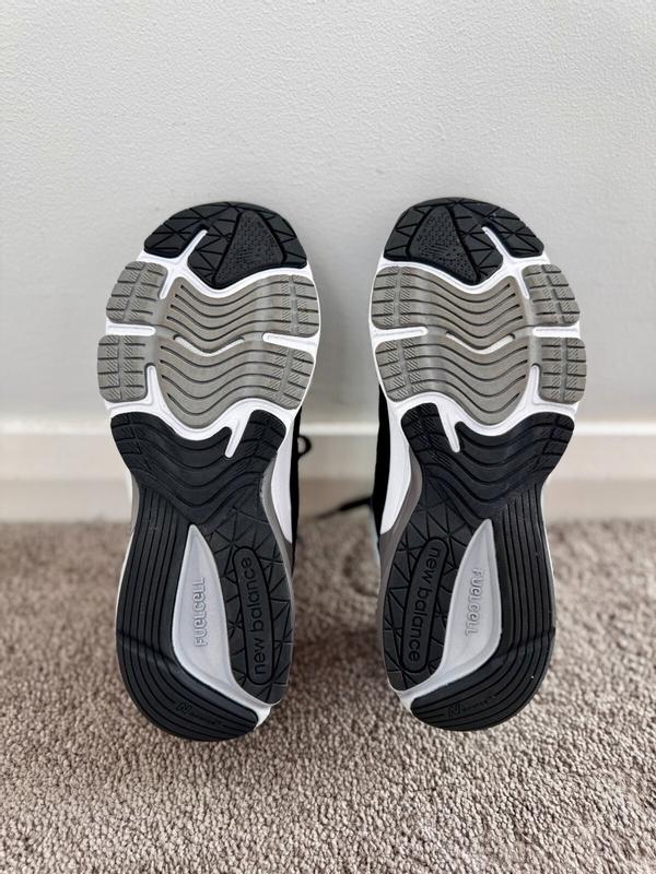 Customer photo for "Comtable and stylish Everyday shoes..............."
