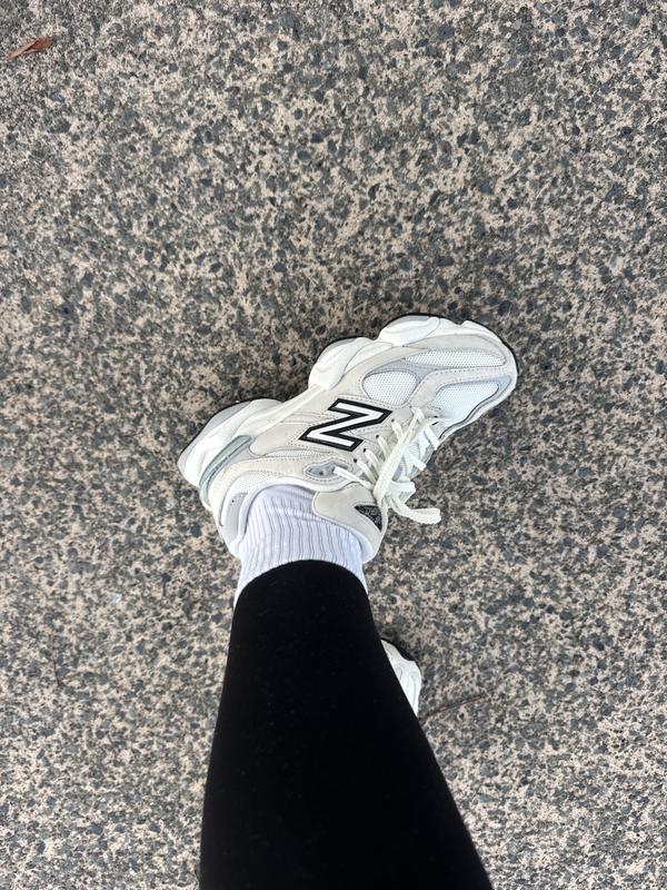 Review Thumbnail Image 0 384311565