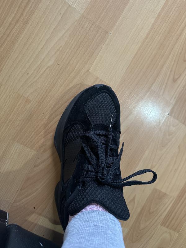 Customer photo for "Fantastic and pretty shoe"