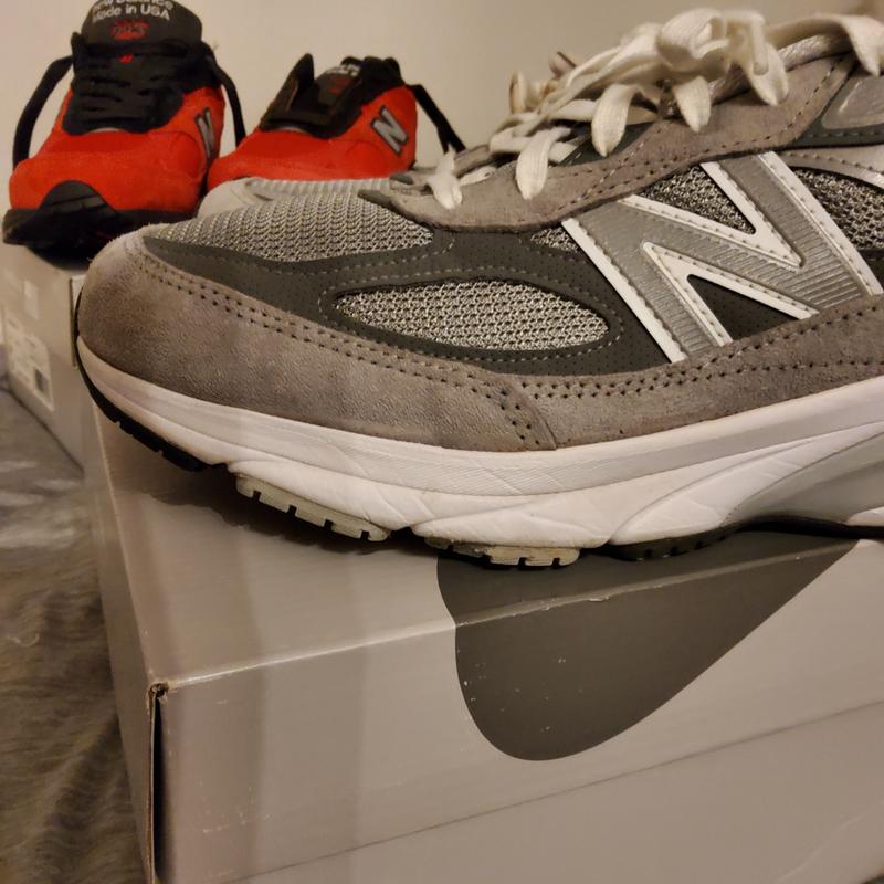 Customer photo for "Bad quality sole."
