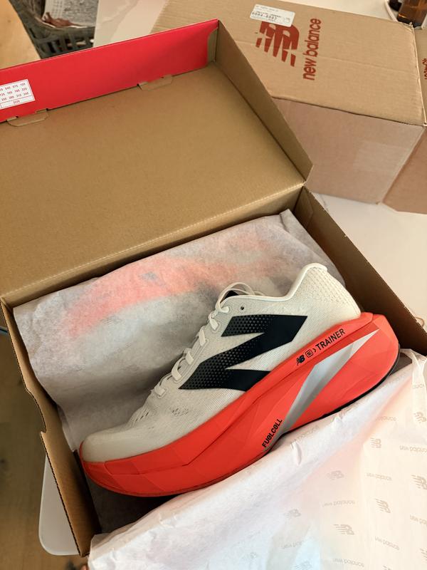 FuelCell SuperComp Trainer v3 - Joe's New Balance Outlet