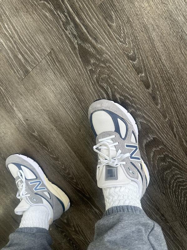 Review Thumbnail Image 0 374269919