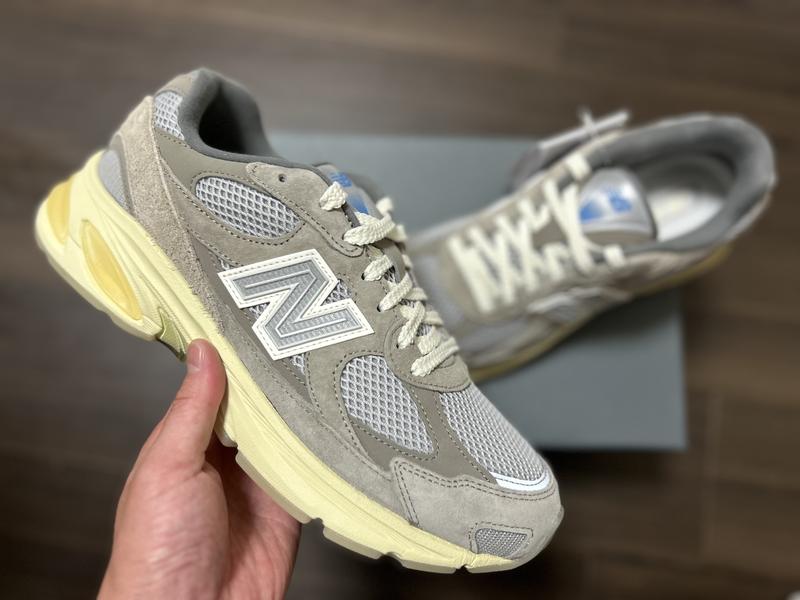 NB公式アウトレット】 2010 Grey Days ｜ニューバランス公式通販
