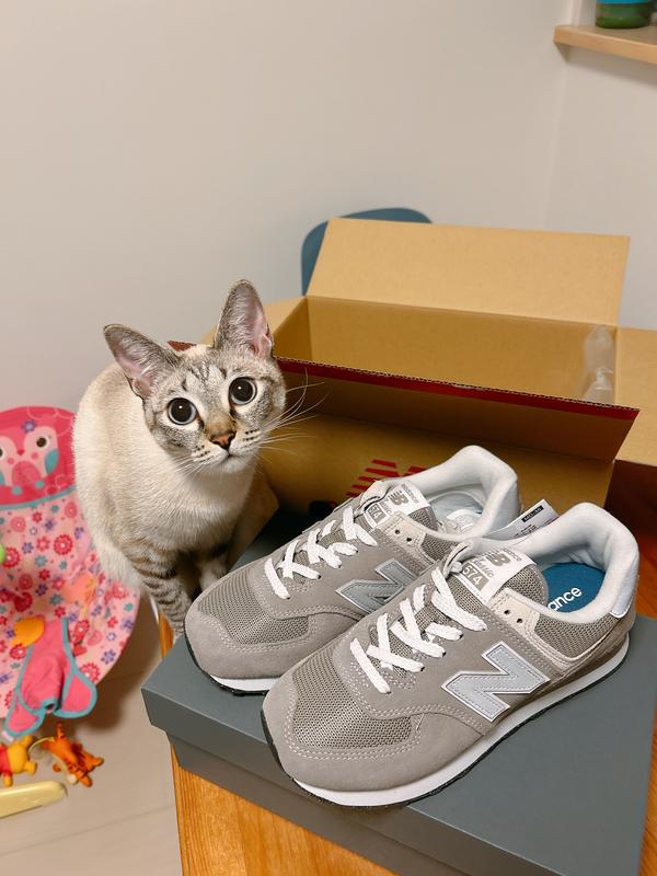 Men's 574 Core Sneakers | Grey With White｜ニューバランス公式通販