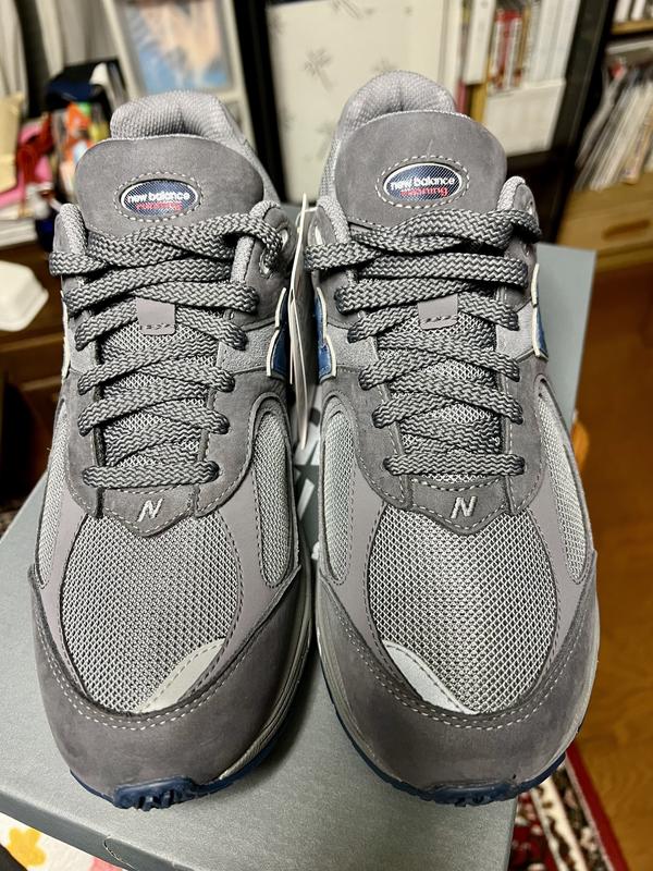 NB公式アウトレット】 2002R Men's Fashion Sneakers: Style and