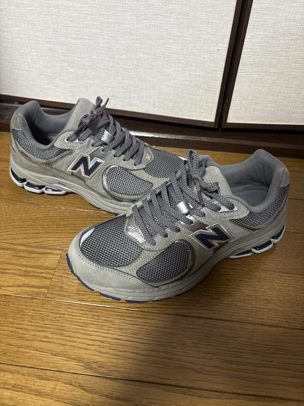 2002R Men's Fashion Sneakers: Style and Comfort Combined