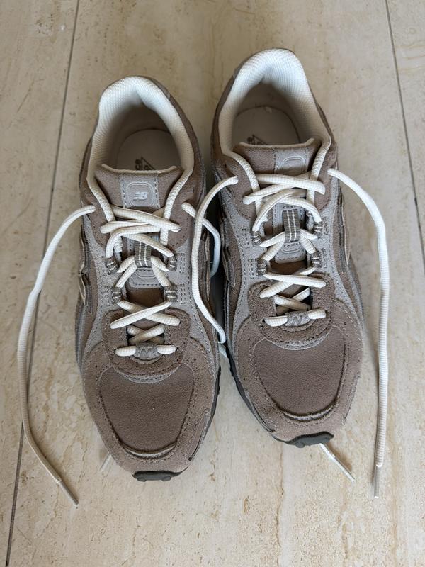 Review Thumbnail Image 0 384368978