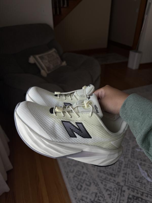Customer photo for "Very Comfy and Stylish!"