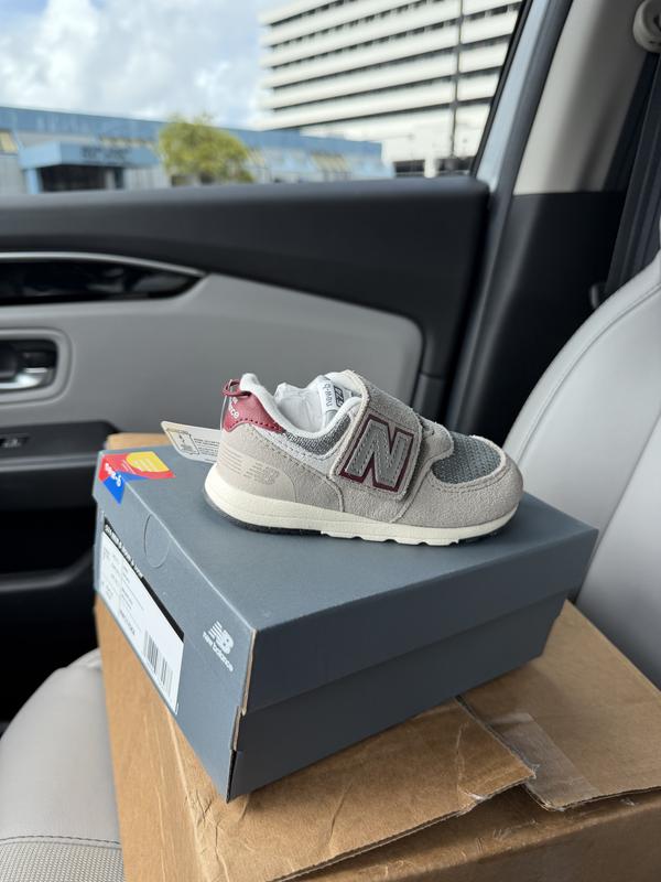 Review Thumbnail Image 0 380487798