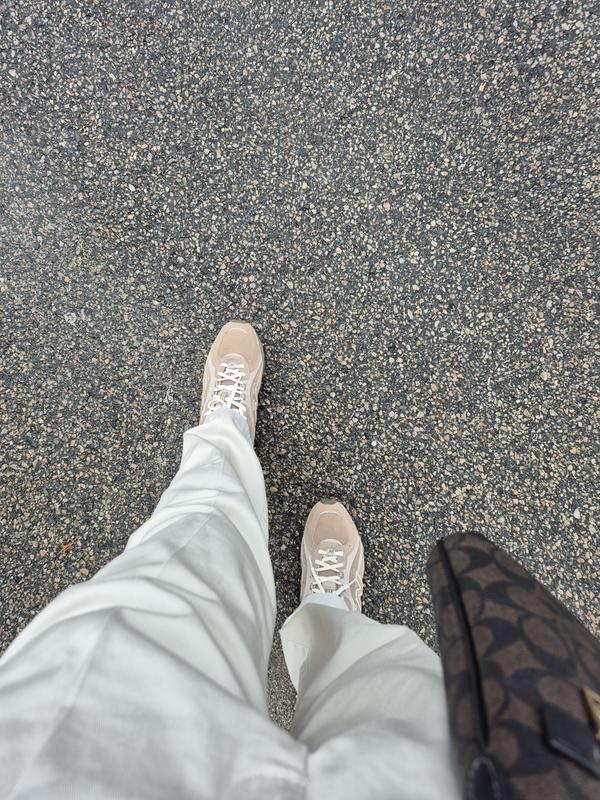 Review Thumbnail Image 0 383525669